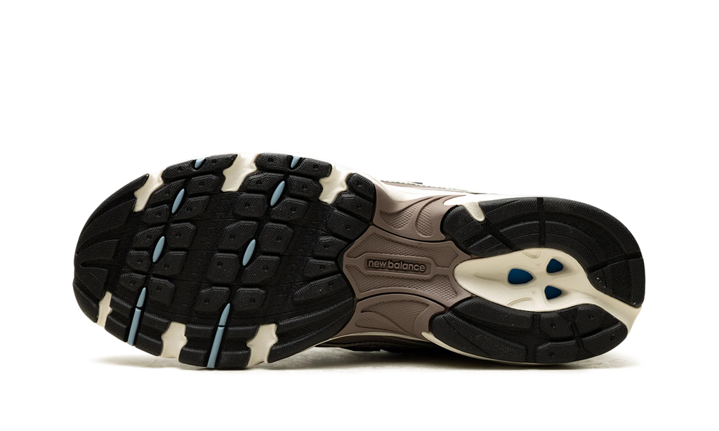 740 "Earth Shadow" U740BL2