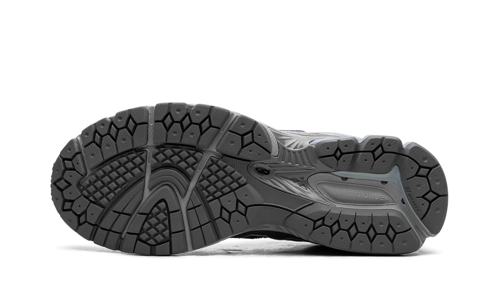 860 V2 "Milky Way - Arctic Grey" ML860BB2