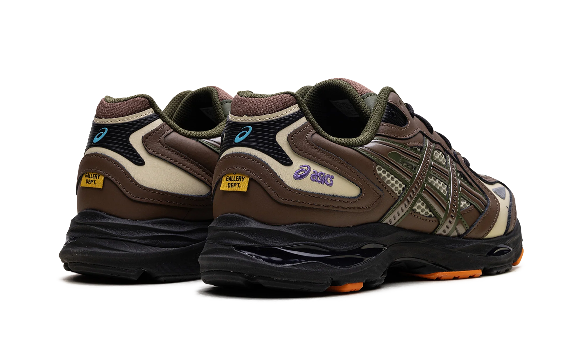 GEL-K1011 "Gallery Dept - Khaki Clay Canyon" 1203A693 300