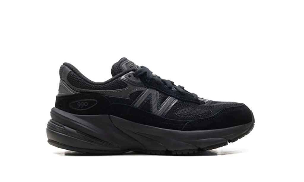 990v6 GS "Triple Black" GC990BB6