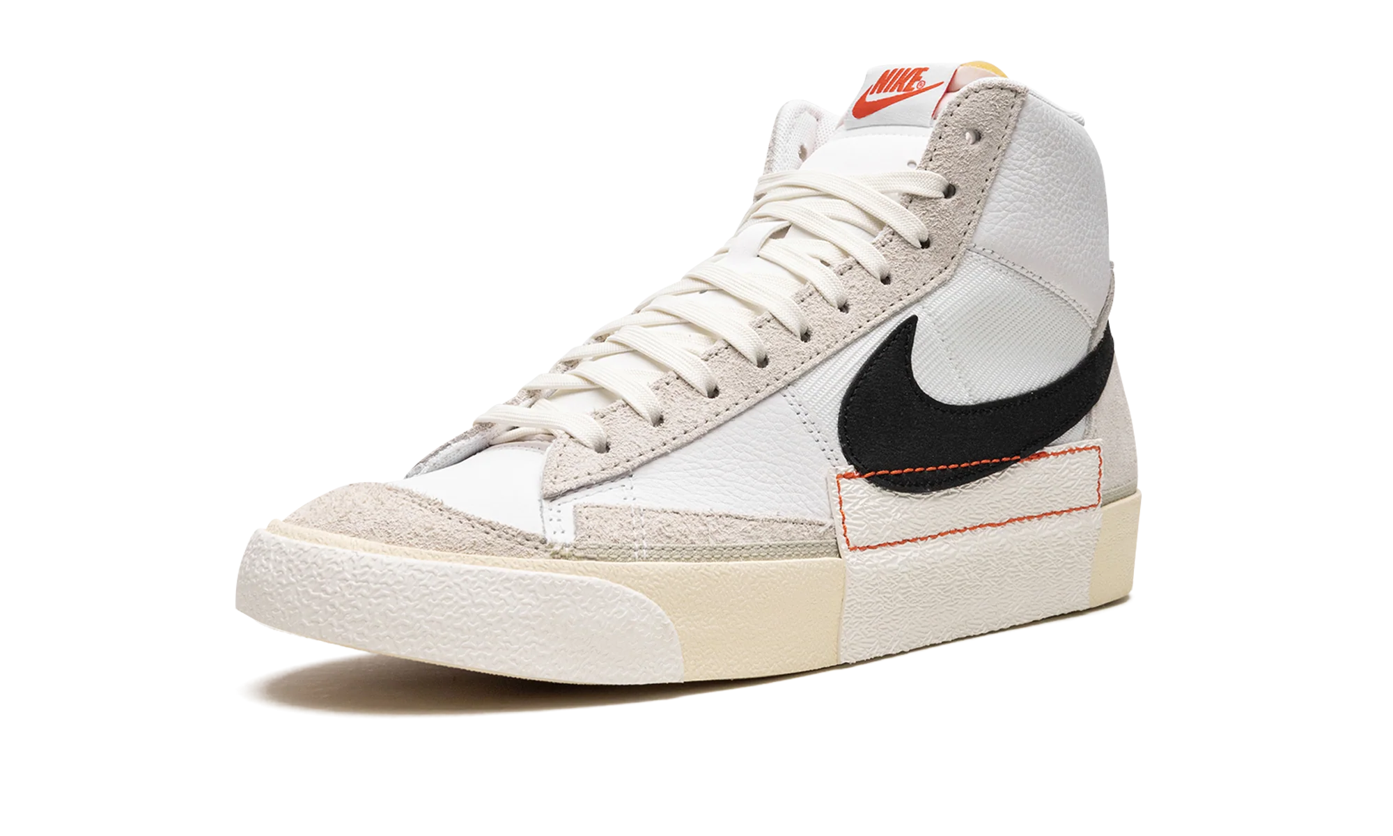 Blazer Mid '77 "Pro Club Light Bone" DQ7673 100
