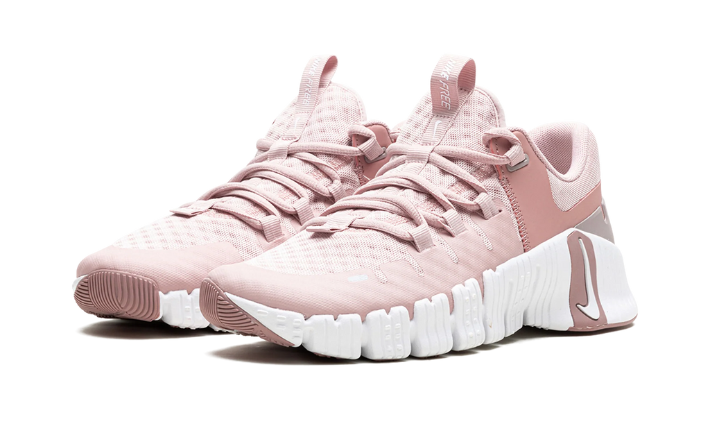 WMNS Nike Free Metcon 5 "Pink Oxford" DV3950 600