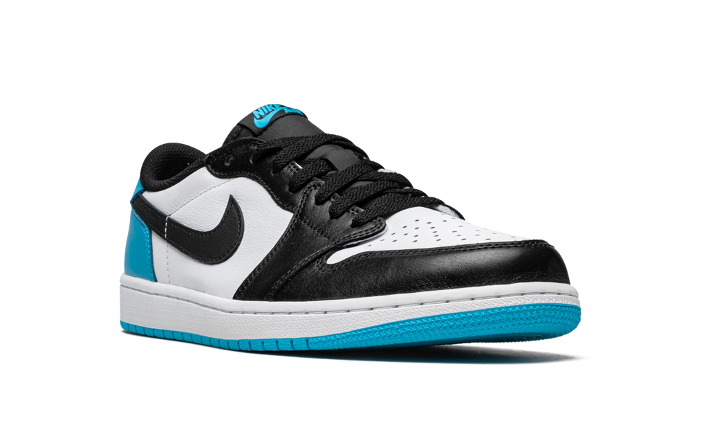 Air Jordan 1 Low OG "UNC" CZ0790 104