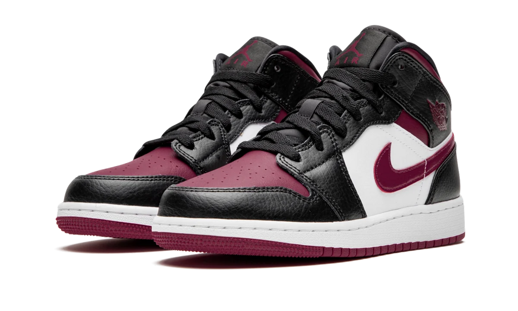 Air Jordan 1 MID GS "Bred Toe" 554725 066
