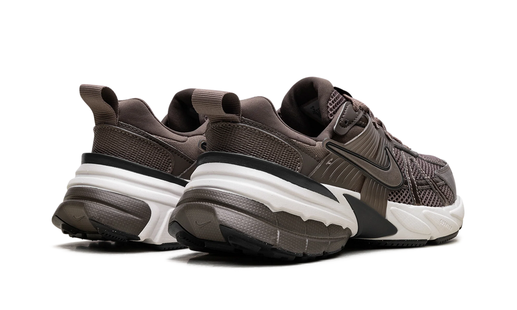 V2K Run WMNS "Mink Brown Ironstone Team Anthracite" FD0736 202