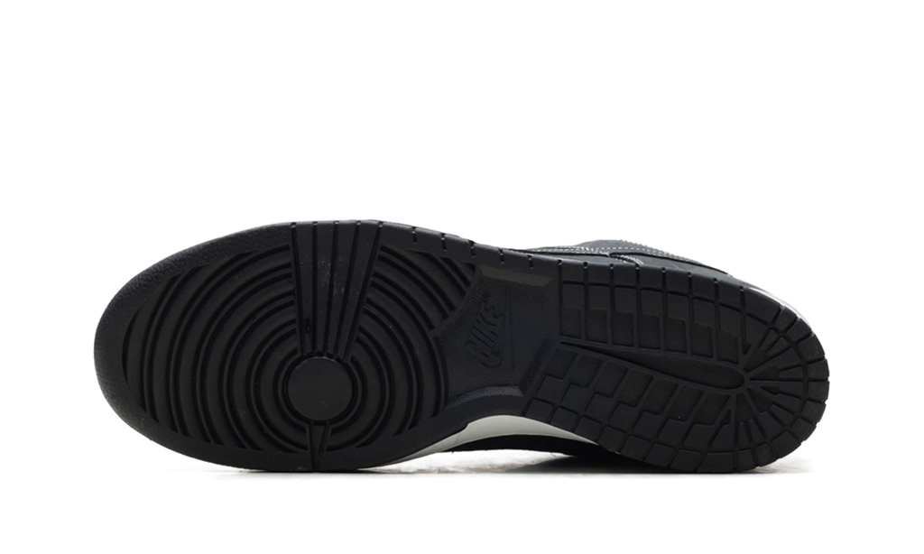 Dunk Low "Off-Noir / Summit White" IO4550 001