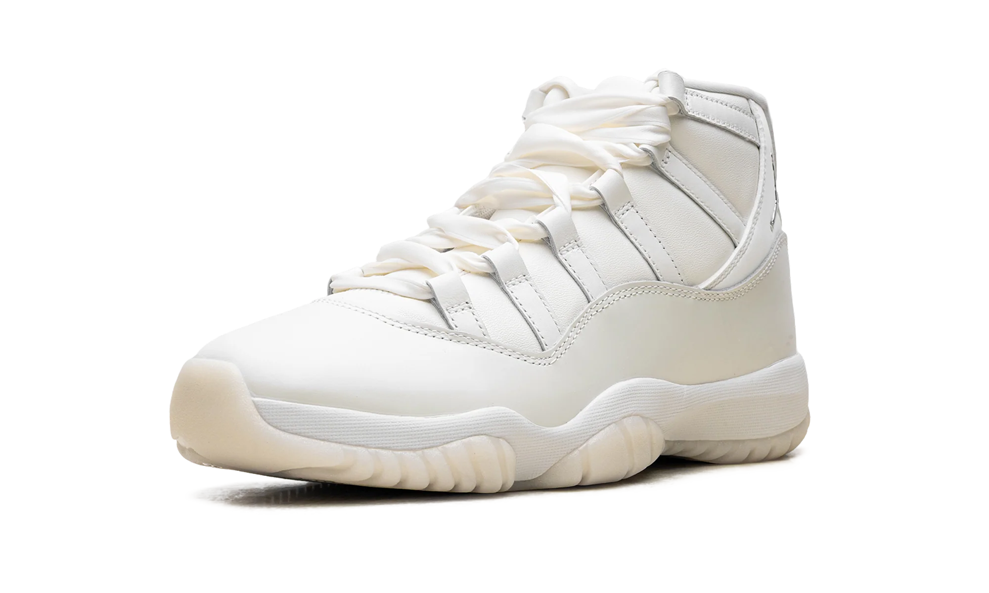 Air Jordan 11 WMNS "Pearl" AR0715 110