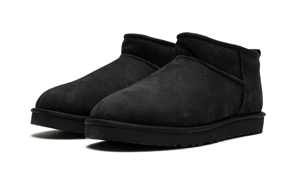 Classic Ultra Mini Boot "Black" 1137391 BLK