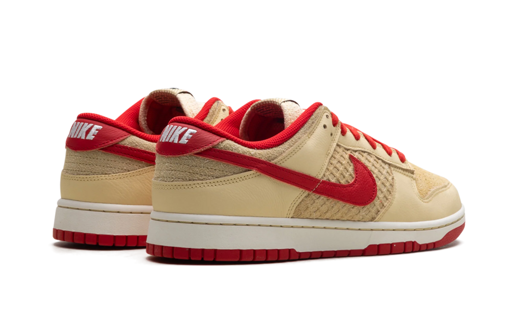 Dunk Low "STRAWBERRY WAFFLE" HJ9100 294
