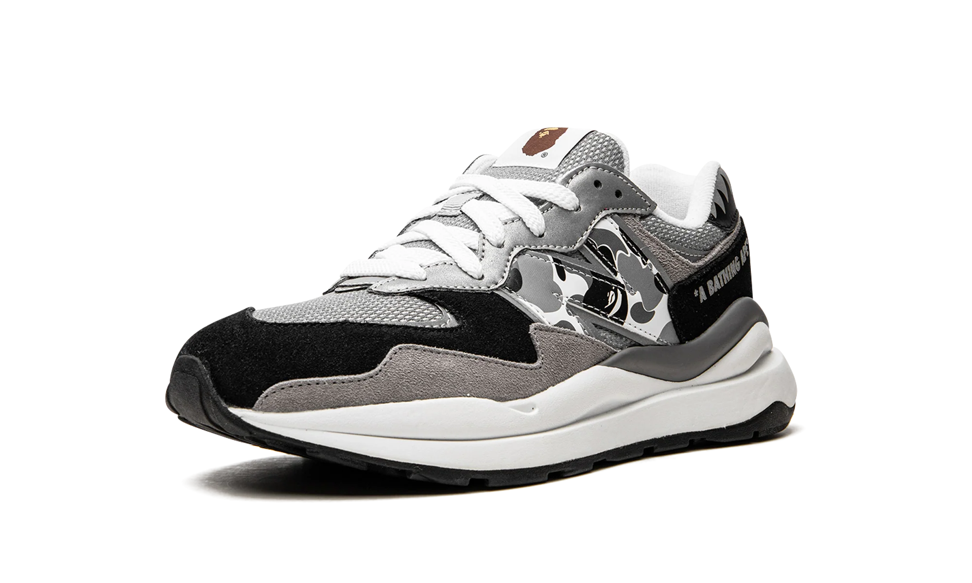 57/40 "Bape x New Balance" M5740BAP