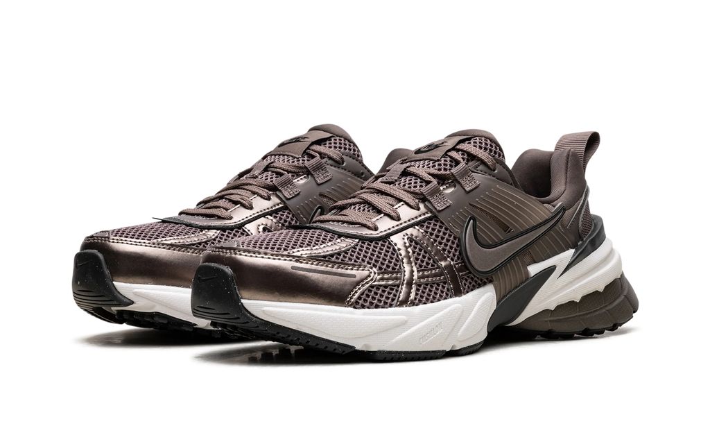 V2K Run WMNS "Mink Brown Ironstone Team Anthracite" FD0736 202
