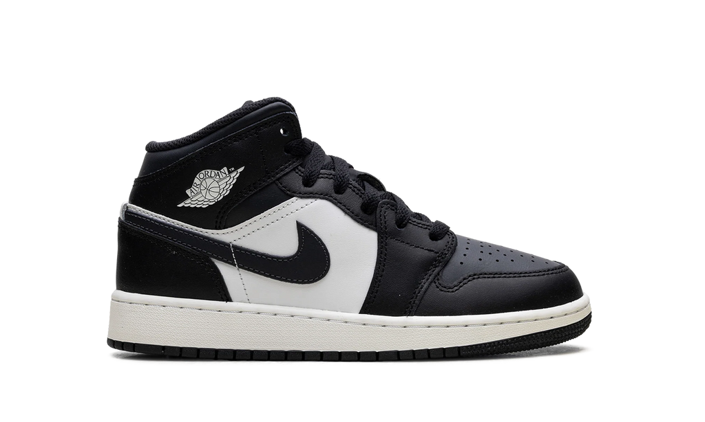 Jordan 1 Mid GS "Off Noir Toe" DQ8423 010