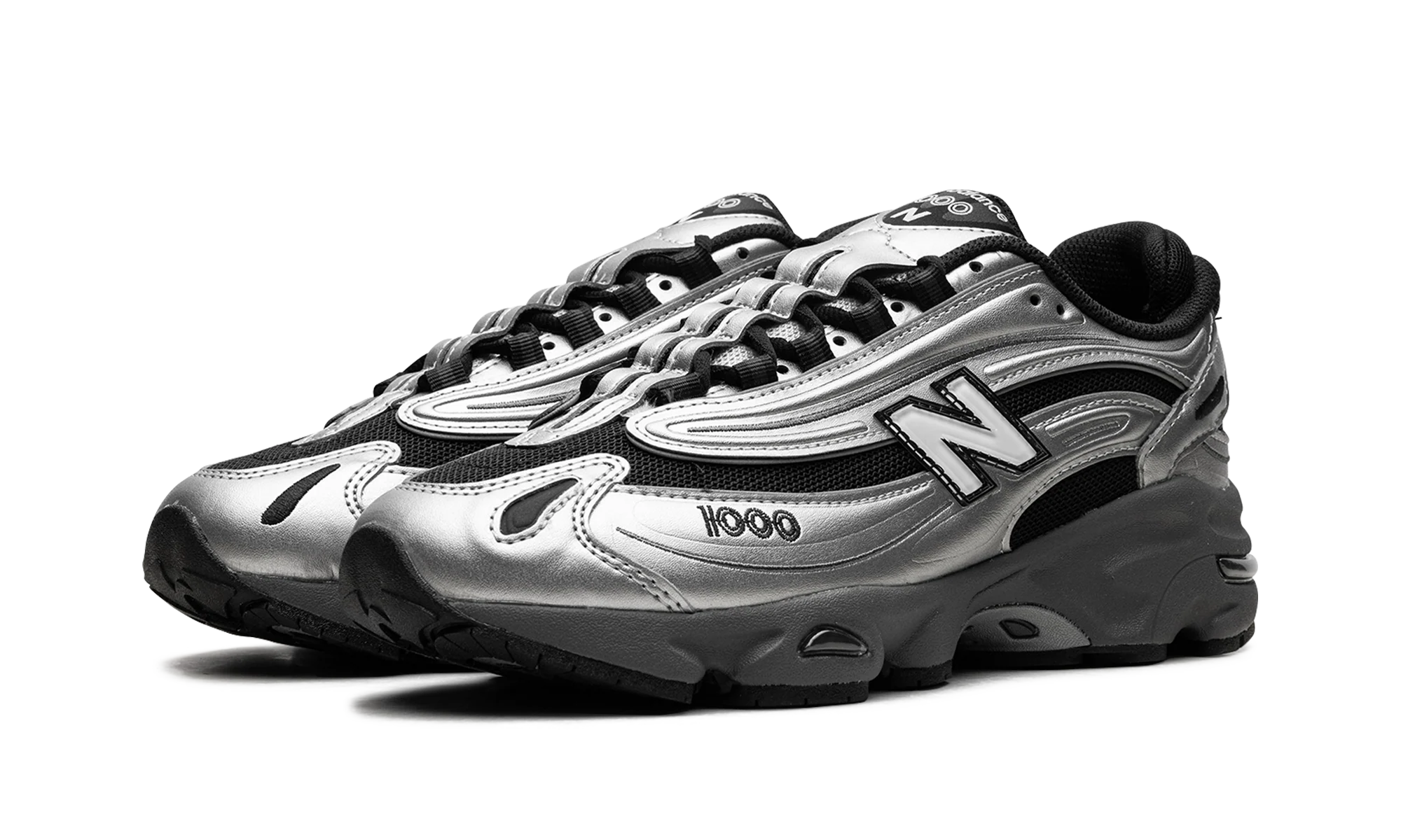 1000 "Black Silver Metallic" M1000EGR