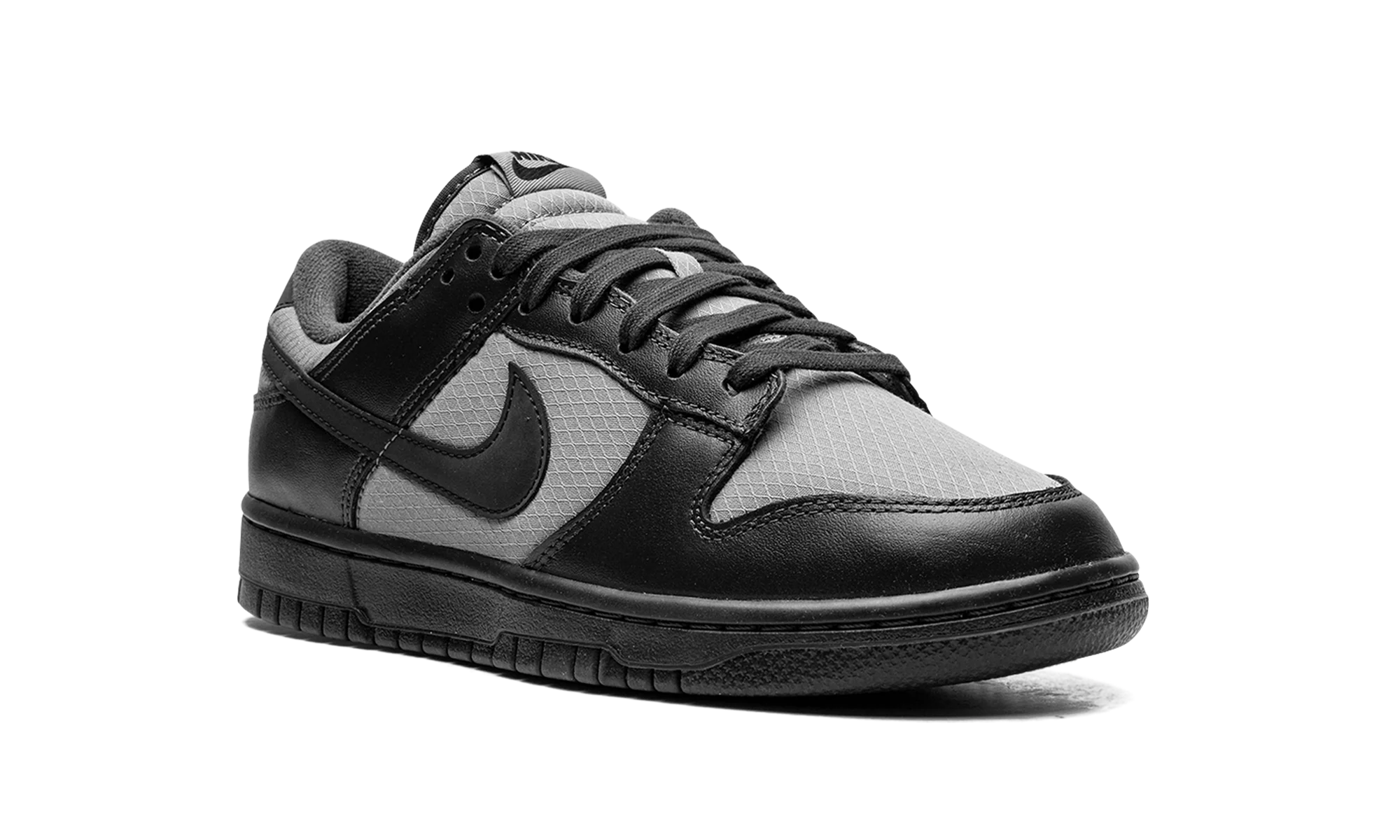 Dunk Low Retro SE "Off Noir Smoke Grey" FZ3052 001