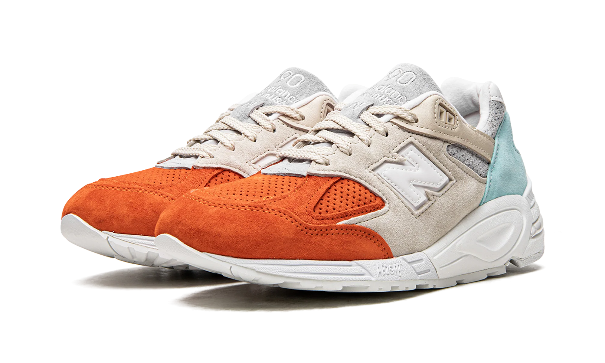 990 v2 "Kith Cyclades" M990KC2